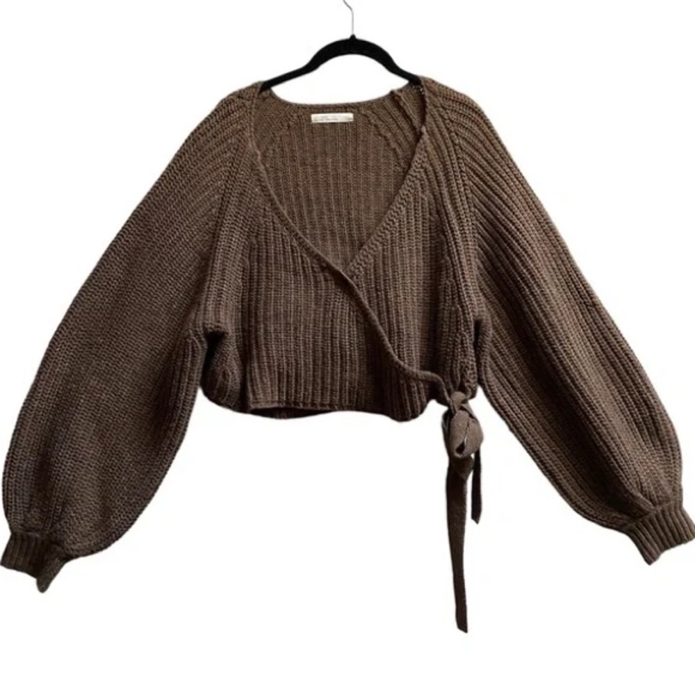 SOLD. Oak + Fort Cropped Wrap Sweater - Picture 4 of 8